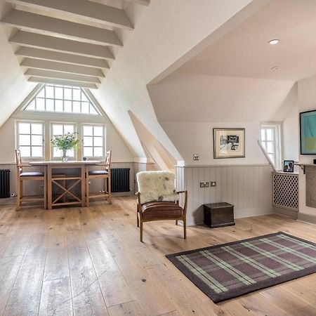 Amazing Penthouse, Stunning Views, Castle 2 Mins Apartamento Edimburgo Exterior foto