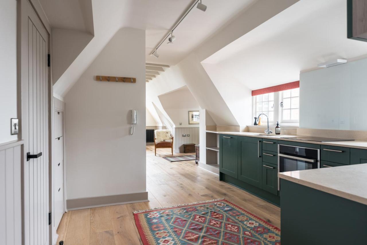 Amazing Penthouse, Stunning Views, Castle 2 Mins Apartamento Edimburgo Exterior foto